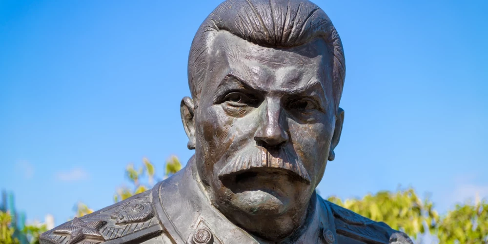 Одним из лучших правителей россияне выбрали Сталина. Кто же стал худшим?