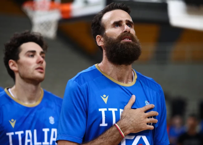 Itālijas basketbolisti pārbaudes spēles noslēdz bez zaudējumiem; Serbija pieveic brazīliešus