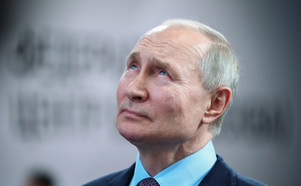 Ko Kremlis noklusē, zombējot Krievijas sabiedrību
