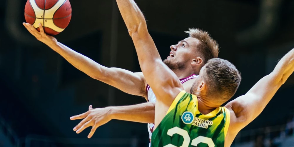 Latvijas basketbola izlase pēdējā pārbaudes spēlē saņem pamatīgu pērienu no Lietuvas, pārtraucot vēsturisko uzvaru sēriju