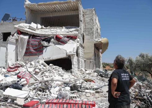 Krievijas uzlidojumos Sīrijas ziemeļrietumos nogalināti divi civiliedzīvotāji