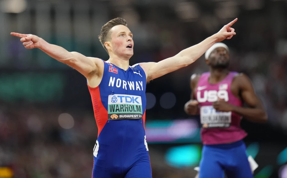 Warholm blir tre ganger verdensmester på 400 meter hekk sprint;  Ingebritsen taper igjen til slutt