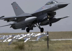 Mediji: Norvēģija piešķirs Ukrainai iznīcinātājus F-16
