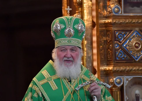 LTV прекращает трансляцию православных богослужений - там молились за здравие патриарха Кирилла