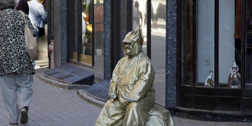 Dzimšanas dienā sveicams aktieris Aleksandrs Radzevičs.