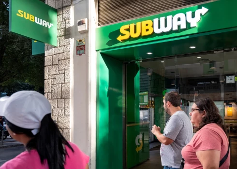"Subway" tiks pārdots investīciju uzņēmumam "Roark Capital"