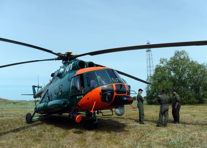 Latvija Ukrainai piegādājusi vēl vienu helikopteru