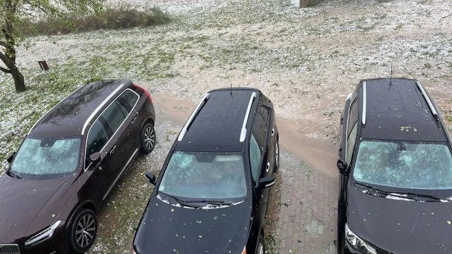 Šo auto īpašniekiem nepaveicās, bet viņi vētras laikā varētu meklēt patvērumu zem tilta, neriskējot ar sodu.