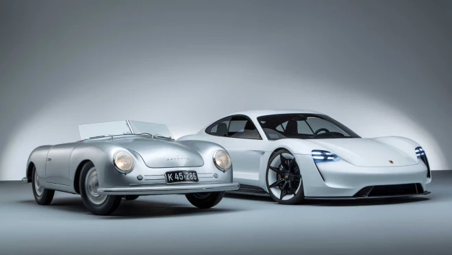 Porsche automašīnu evolūcija 75 gadu laikā vienā attēlā.
