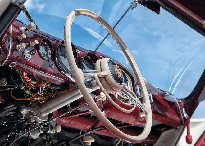 "Porsche" šogad svin zīmīgu jubileju. Ieskats leģendārā auto zīmola vēsturē