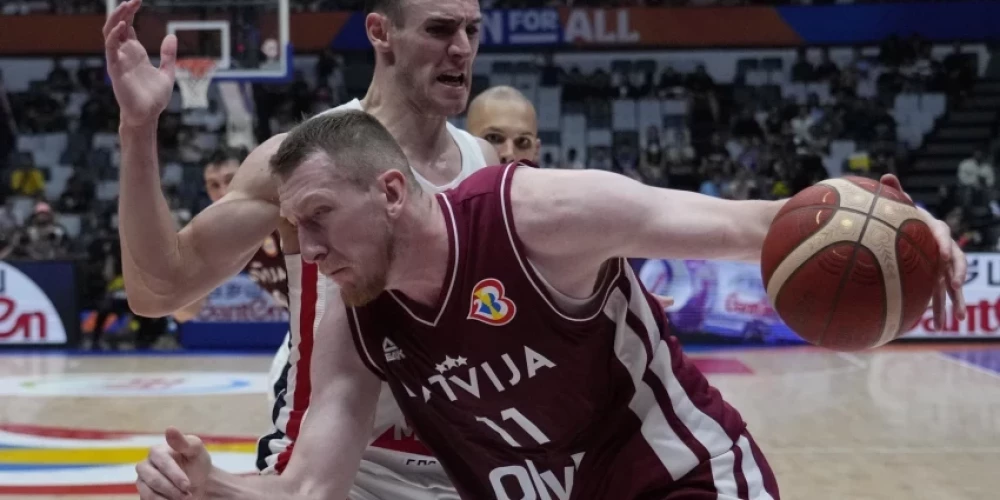 Сборная Латвии по баскетболу в финальном турнире Кубка мира обыграла Францию