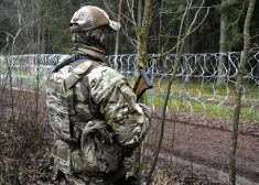 Kaplavas robežapsardzības nodaļas robežsargi apsargā Latvijas-Baltkrievijas robežu.