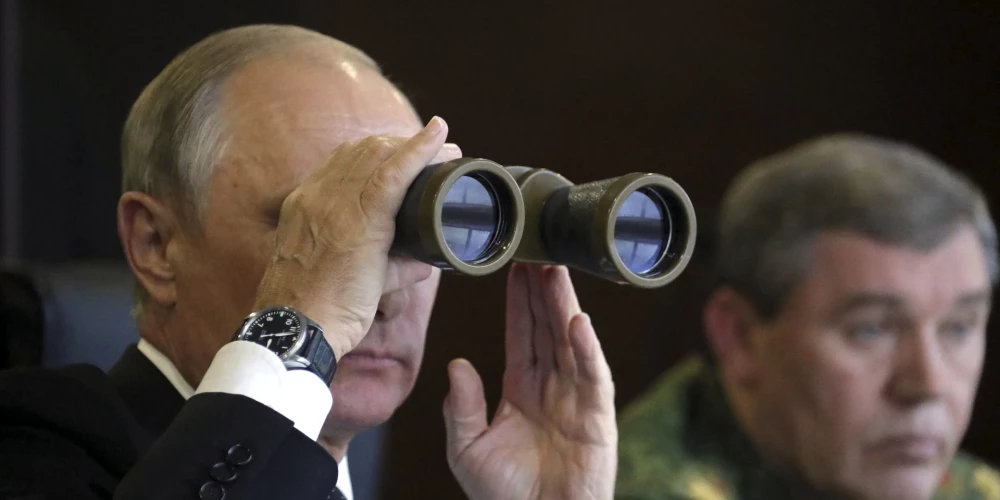 Britu izlūki: Krievija varētu būt atcēlusi manevrus "Zapad-2023"