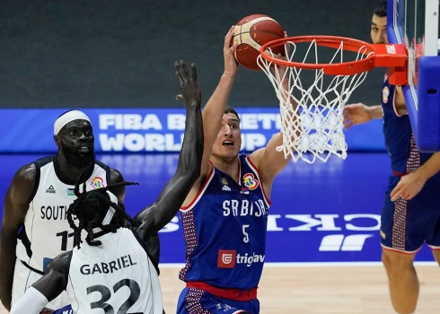 Serbijas basketbolisti svin trešo uzvaru; arī Gruzija nodrošina vietu labāko 16 komandu skaitā