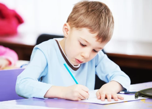 Pediatres padomi, kā mazināt trauksmi pirmajās skolas dienās