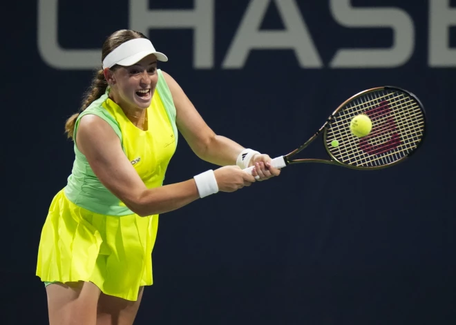 Ostapenko sasniedz ASV atklātā čempionāta trešo kārtu