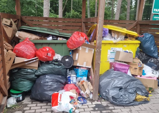 Garkalne slīkst atkritumos, tukumnieki paliek bez tualetes, Ventspilī svilina deviņstāveni: kriminālā province