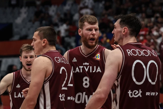 Dāvis Bertāns atzīts par Latvijas-Spānijas spēles MVP jeb vērtīgāko spēlētāju.