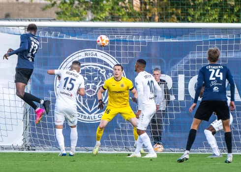 "Jelgava" "Skonto" stadionā apspēlēja "Riga" ar 5:3 (3:2).