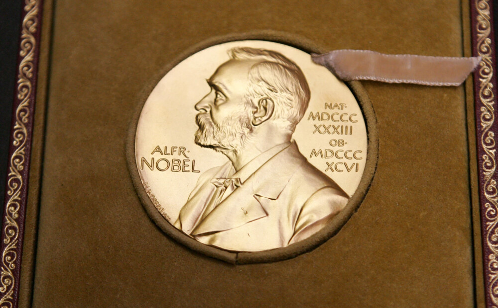 Sašutuma vilnis nostrādāja — Nobela fonds atsauc ielūgumu Krievijas un Baltkrievijas vēstniekiem uz Nobela prēmiju pasniegšanas ceremoniju