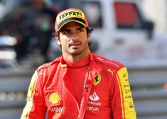 Sainss "Ferrari" mājas sacīkstē izcīna "pole-position"
