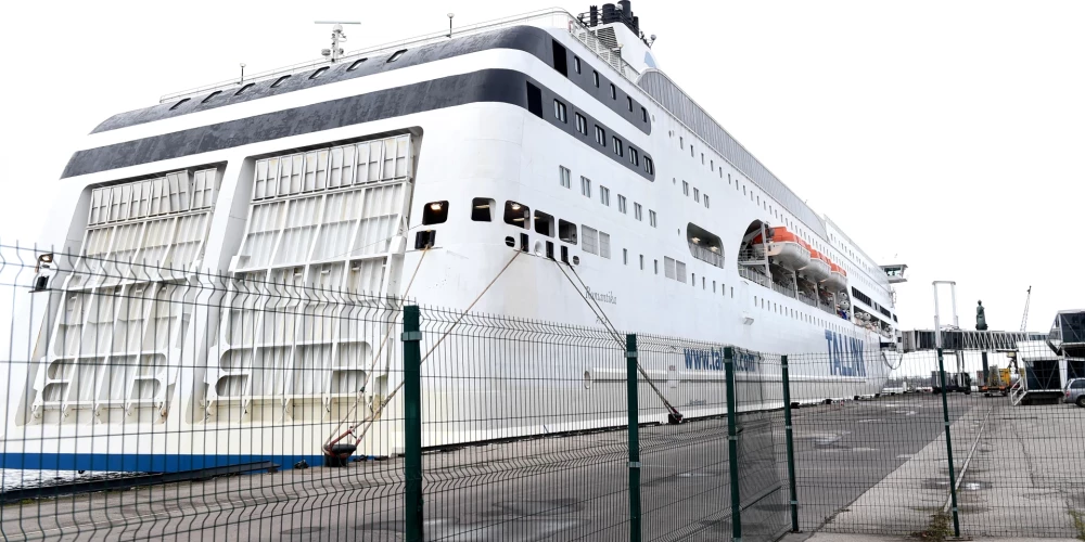 "Tallink" lauž līgumu par kuģa "Romantika" iznomāšanu