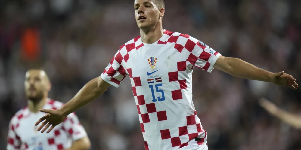 Pēriens Rijekā — Latvijas futbolisti Eiropas čempionāta kvalifikācijā ielaiž piecus vārtus pret Horvātiju