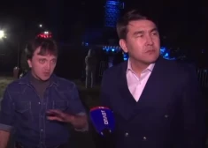 Денис Дорохов и Азамат Мусагалиев после выступления в Донбассе.
