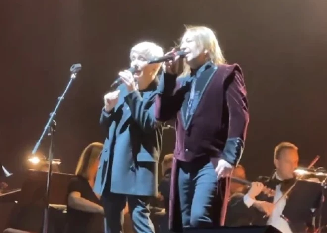 ВИДЕО: Чулпан Хаматова выступила на концерте "Би-2" в Риге