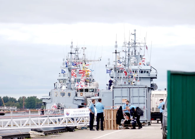 В ходе учений будут отрабатываться морские операции и удары по суше с моря.