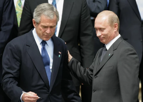 Джордж Буш-мл. рассказал, как Путин обидел его собаку
