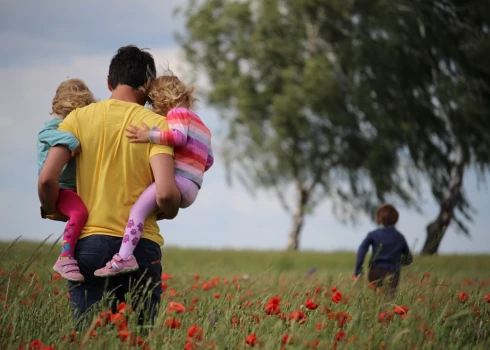 В Латвии более 19 тысяч отцов-одиночек