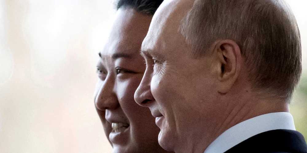 Едет на поезде к Путину: Кремль подтвердил визит Ким Чен Ына в Россию
