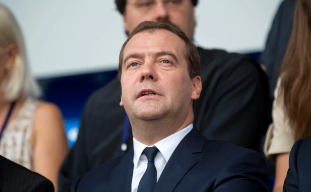 Medvedevs grib apturēt diplomātiskās attiecības ar ES — lai Eiropa baidās