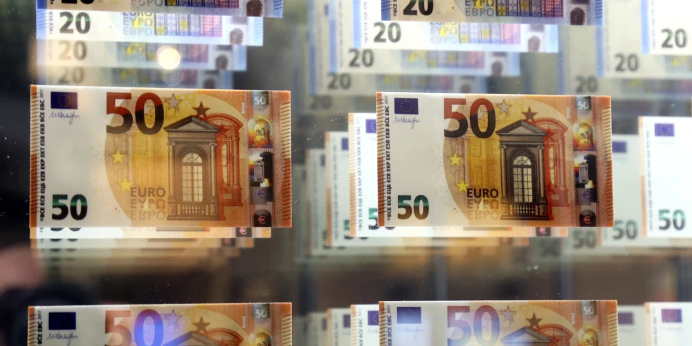Latvijas bankas ražīgi pelnījušas - peļņa pirmajā pusgadā sasniegusi 350,312 miljonus eiro
