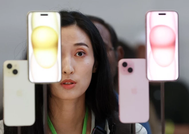 Francija aptur "iPhone 12" pārdošanu pārmērīga elektromagnētiskā starojuma dēļ