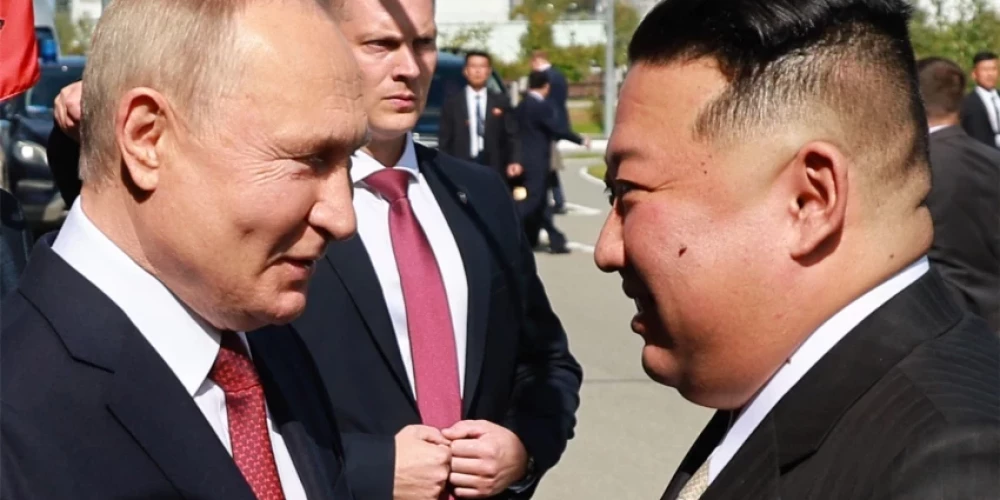 Ким Чен Ын и Путин встретились на космодроме