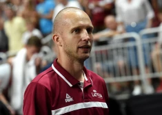 Latvijas vīriešu basketbola izlases galvenā trenera palīgs Artūrs Visockis-Rubenis.