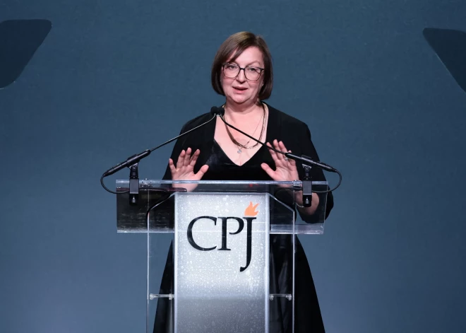 Rīgā bāzētā medija “Meduza” izdevējas telefonā atklāta spiegošanas programma “Pegasus”