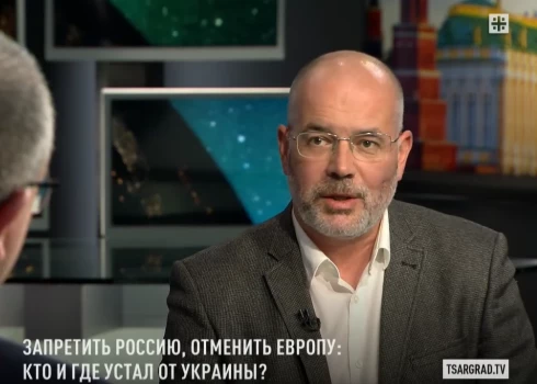 Mamikins Krievijas TV ņirgājas par Bučas slaktiņu un publiski runā par braukšanu uz Eiropu ar tankiem