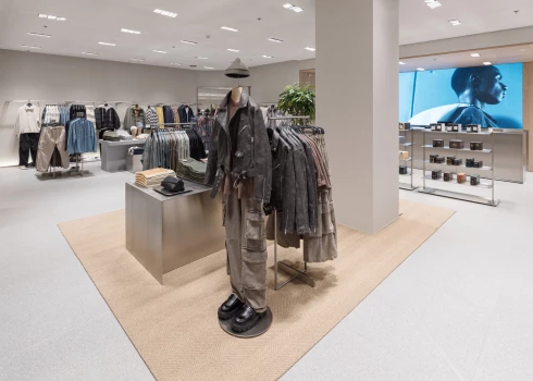 Такого мы еще не видели: в Риге открыт первый в Балтии магазин Zara нового концепта