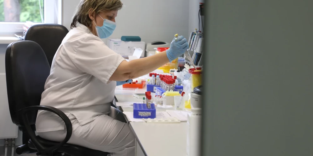 С сегодняшнего дня в Centrālā laboratorijа действует лист ожидания, и она будет принимать пациентов только в рамках выделенной государством квоты. 