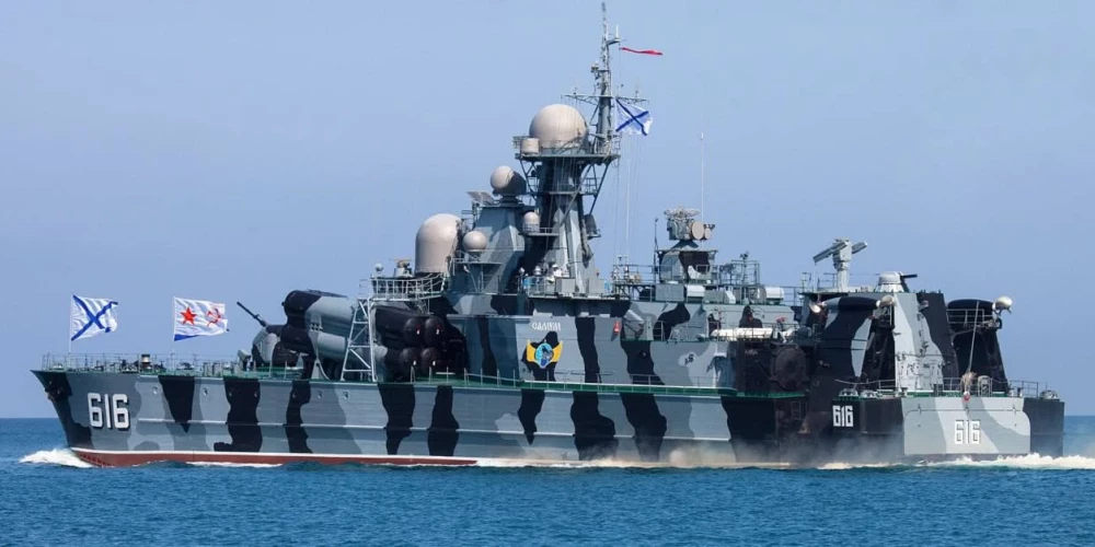 Krimas piekrastē jūras drons trāpījis Krievijas raķeškuģim