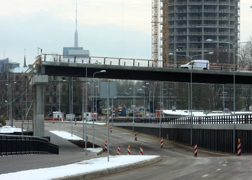 "Мост в никуда" в Пардаугаве может наконец обрести конечный пункт