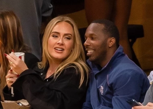 Adele un Ričs Pols.