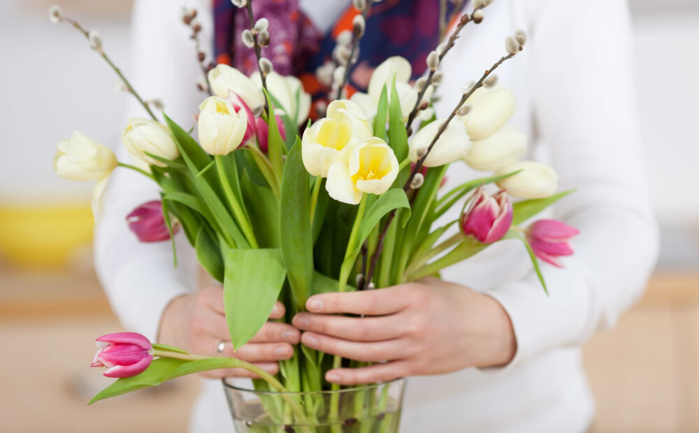 Kā izvēlēties pareizo vāzi grieztajiem ziediem - floristi dalās savos noslēpumos