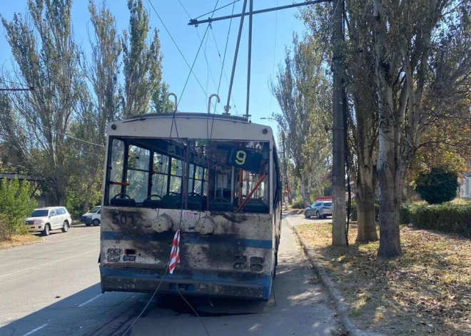 Россияне попали по троллейбусу с пассажирами в Херсоне: есть жертвы