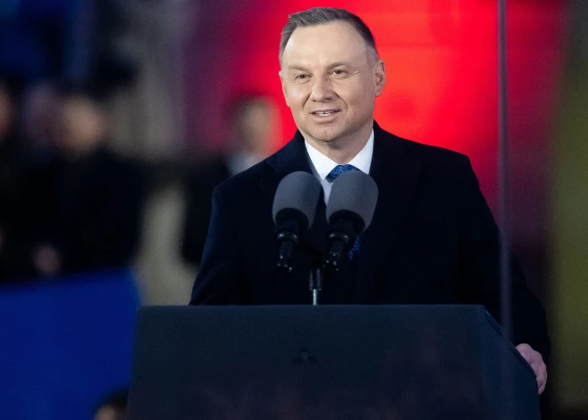 Polijas prezidents Ukrainu salīdzinājis ar slīcēju, kurš "var noslīcināt glābēju"