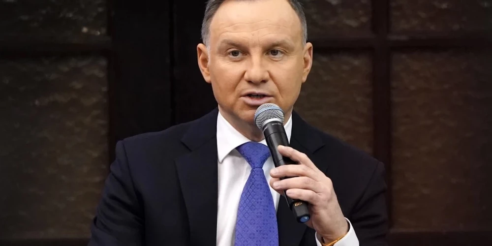 Президент Польши сравнил Украину с утопающим, который "может погубить спасателя"