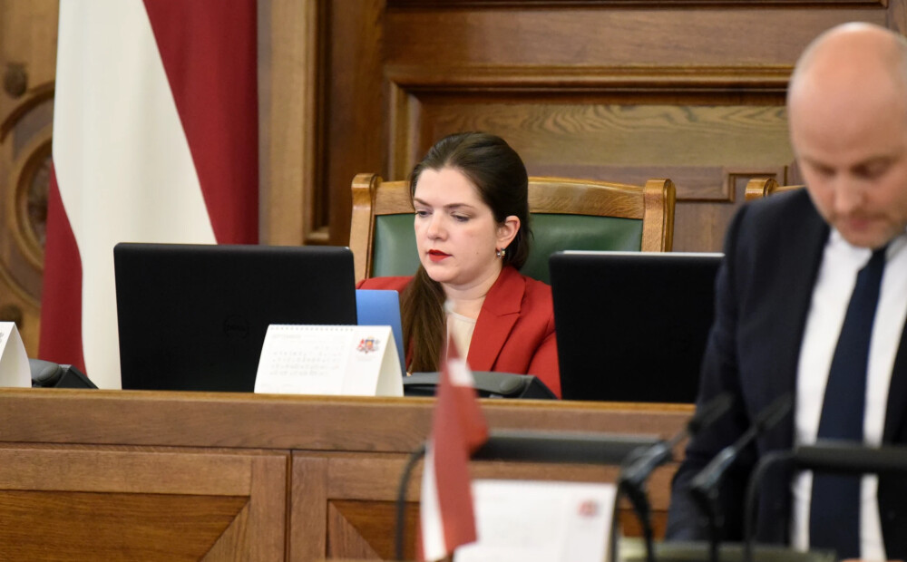 Ņenaševu ievēlē Saeimas priekšsēdētāja biedra amatā
